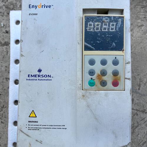 爱默生EV2000变频器。5.5KW