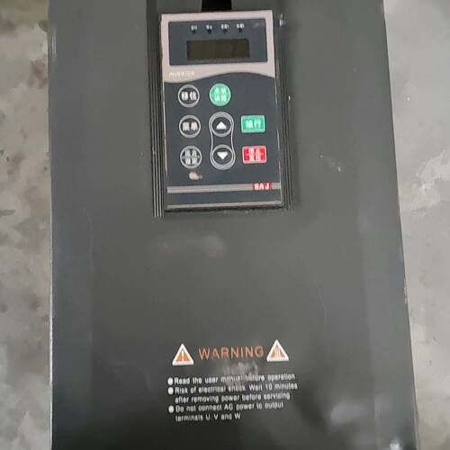 三晶变频器 8000B4T015PB  15KW 拆机