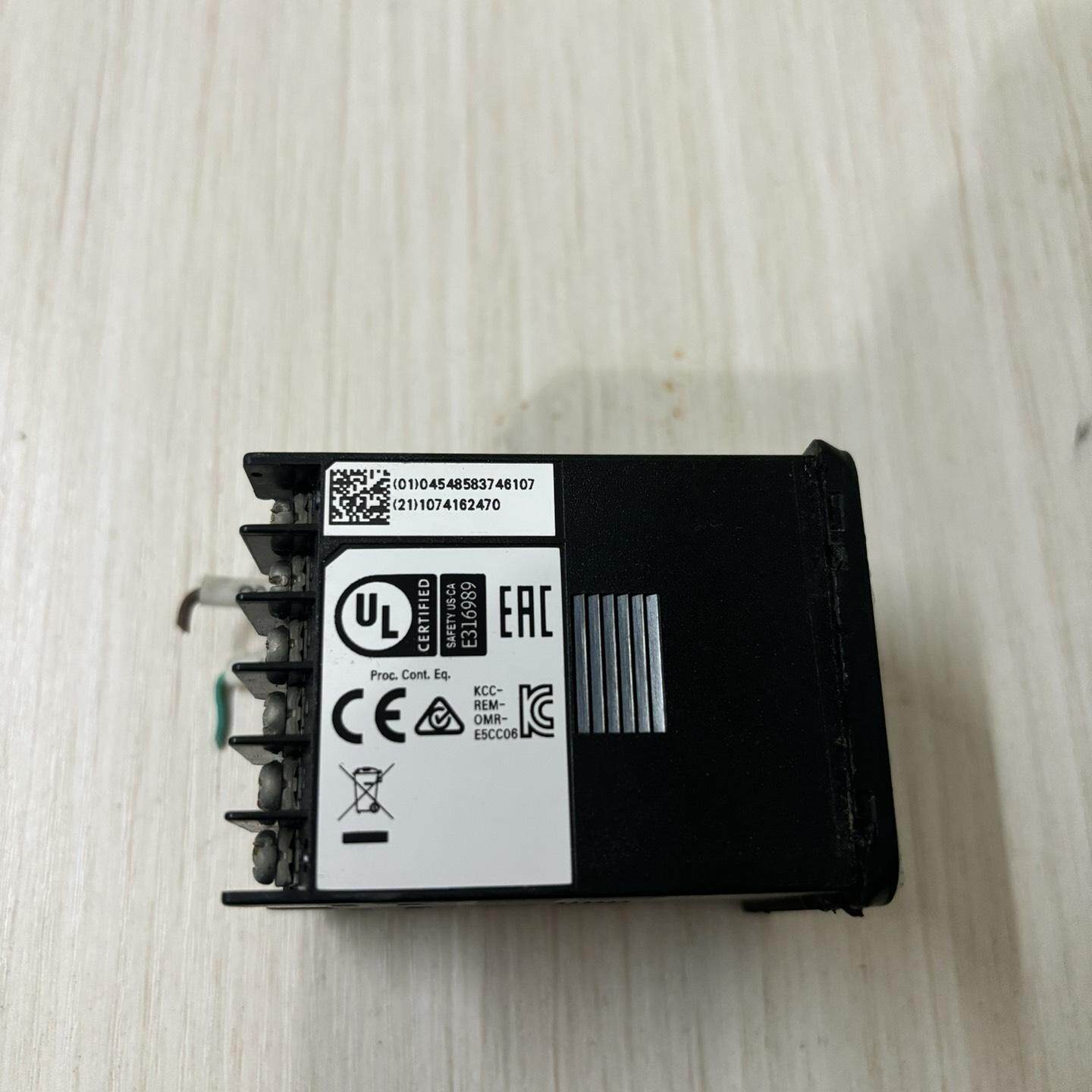 温控器E5CC-QX2ASM-880 成色如图 功能完