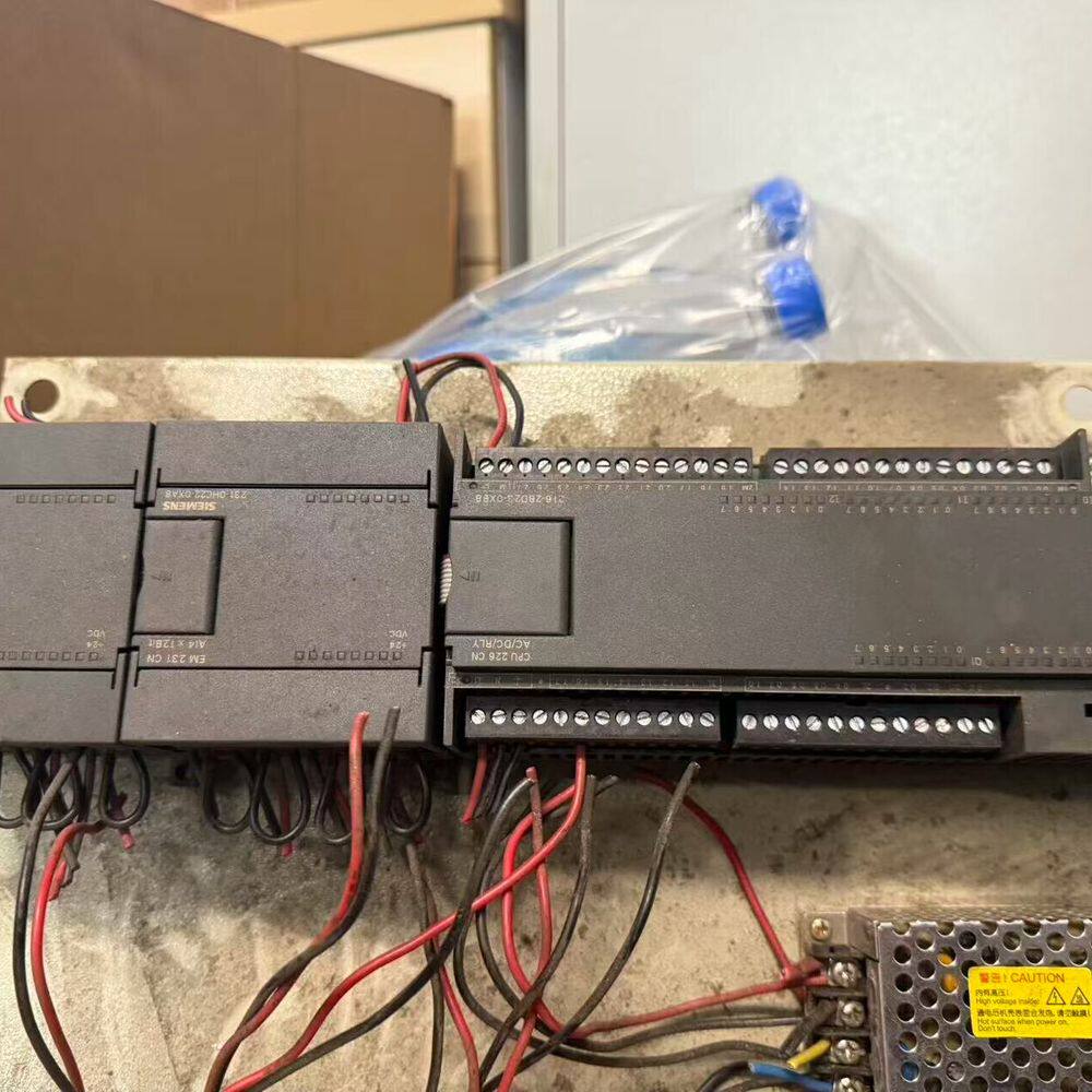 PLC型号S7-200CN型号231-OHC22-