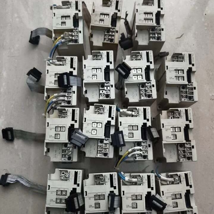 PLC FX3U-16CCL-M十 FX3U-64C