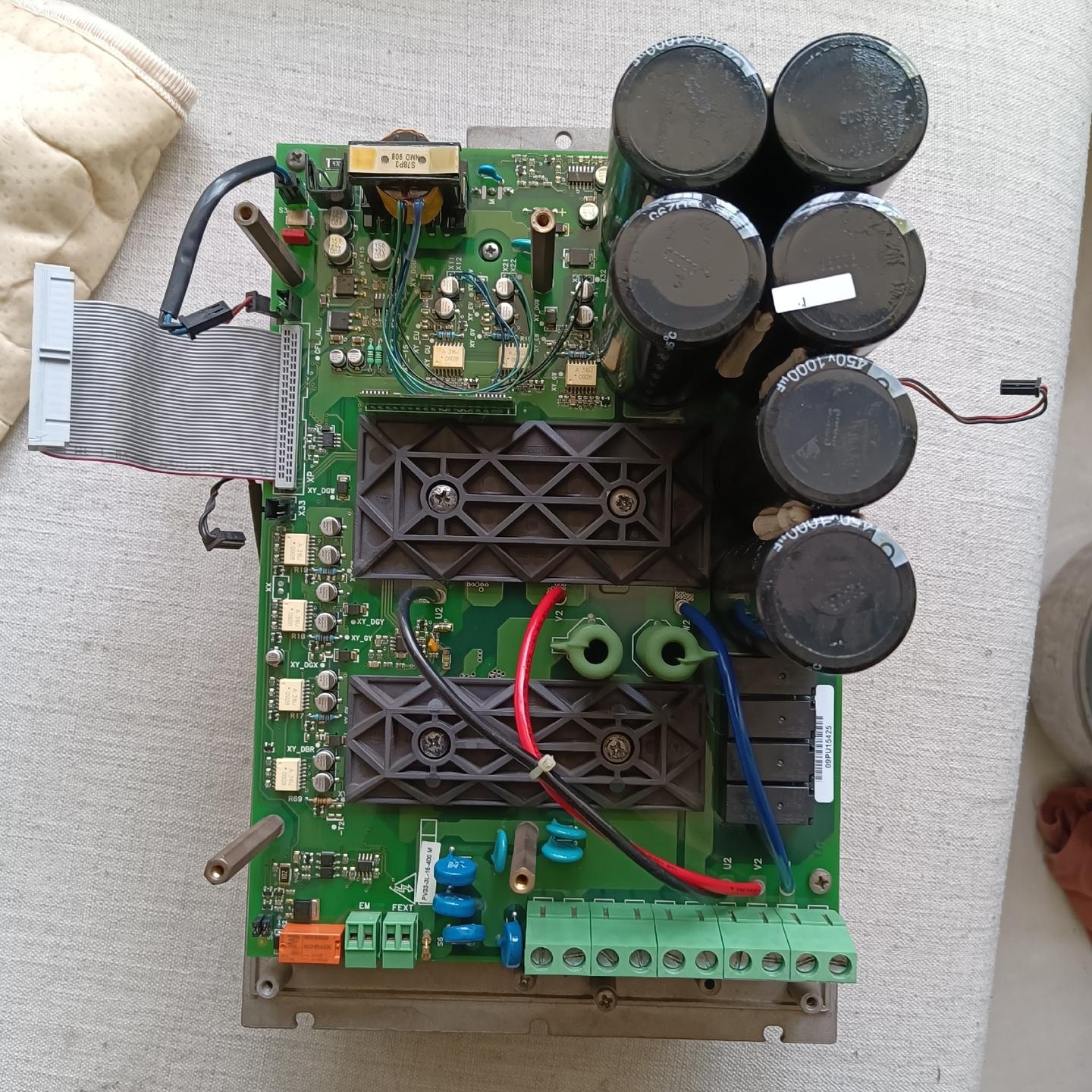 西威变频器AVY3150-KBL-AC4-0变频器底座 底座