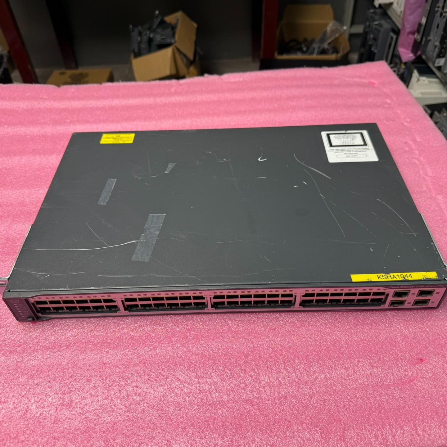 Cisco WS-C3750V2-48PS-S  48口