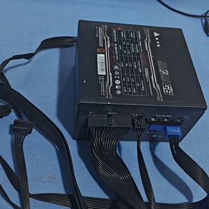 金河田G6电源EPS600ELA 额定600w  最大功率7