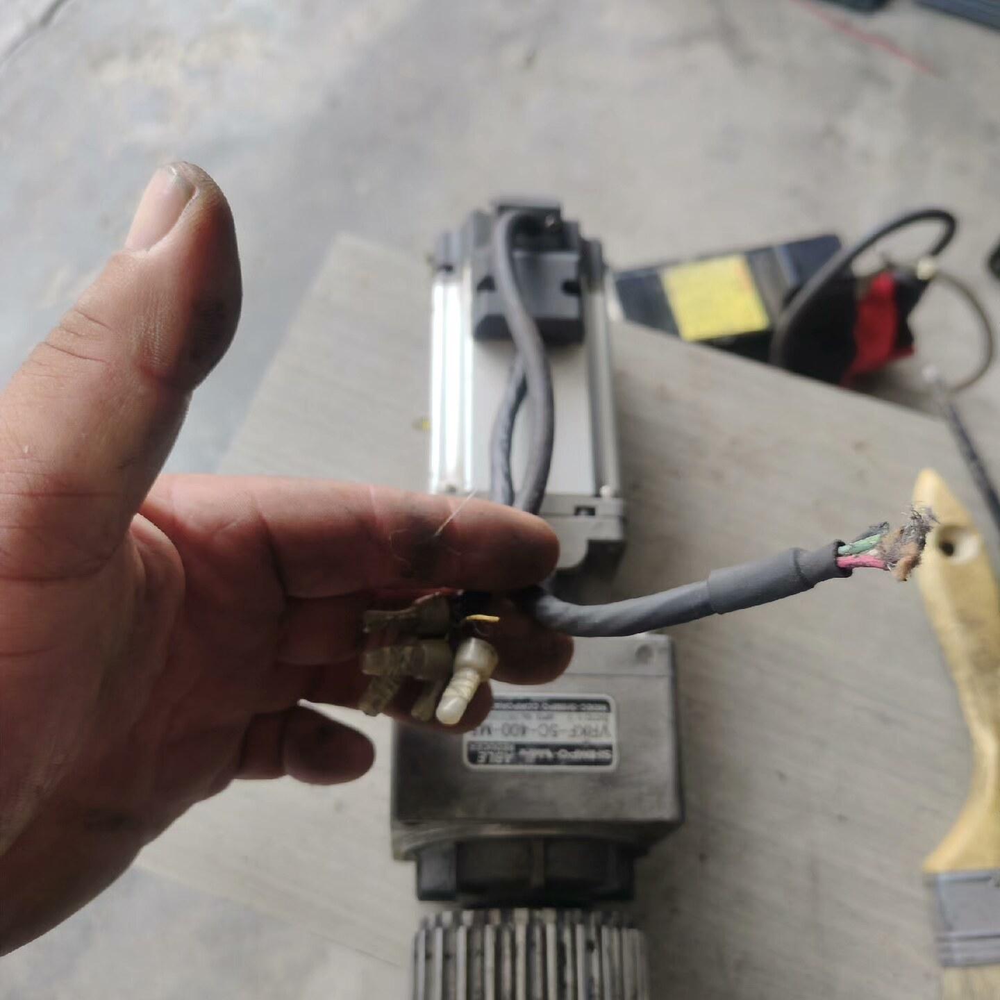 伺服电机400W MHMD042G1U A5伺服