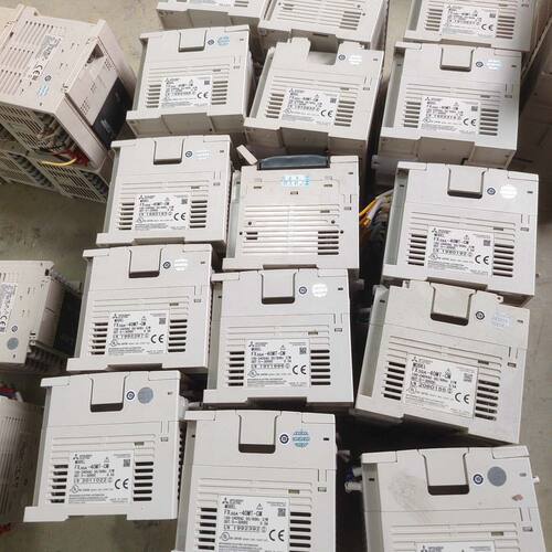 PLC FX3GA-40MT-CM 拆机 功能包好。