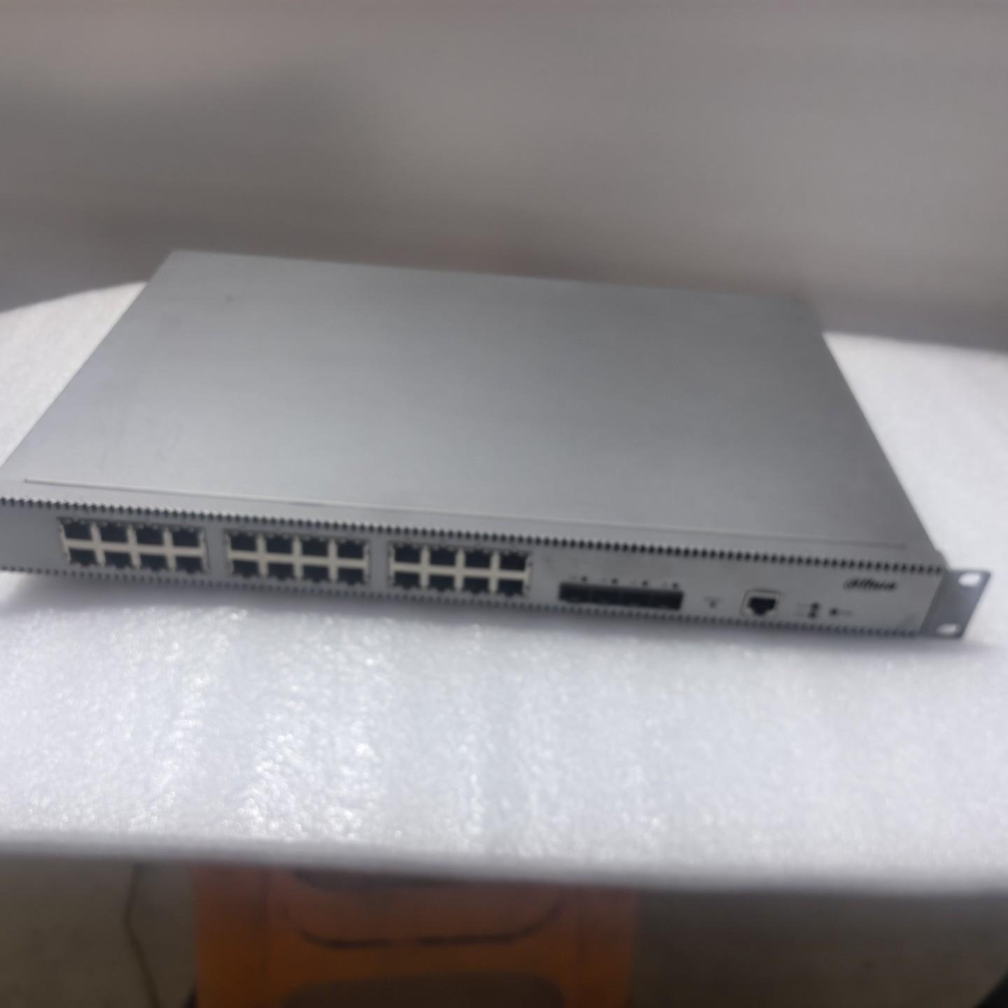 DH-S3100C-24GT4XF  24口全千兆管