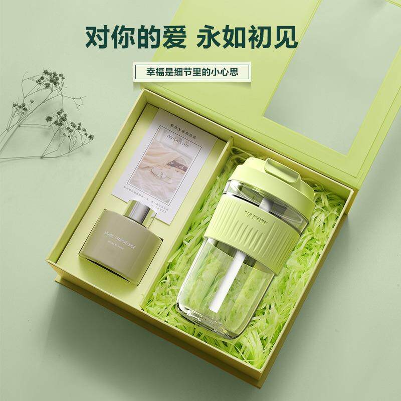 新款直销 玻璃杯咖啡杯水杯子女夏天便携吸管高颜值送人套装礼盒