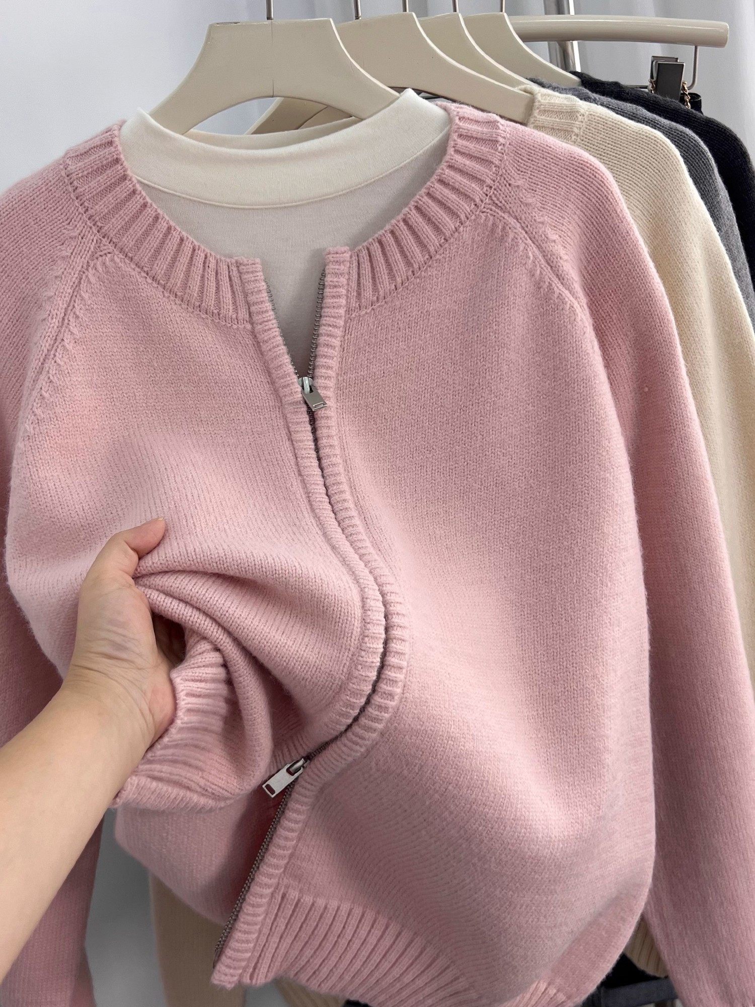 双拉炼圆领毛衣外套女秋冬加厚韩系宽松慵懒风设计感外穿针织开衫