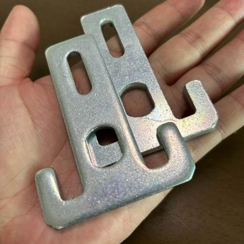 电动车铁平叉加固用牛角拉片防转片一套2个 16轴 防止平叉喇叭口