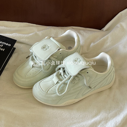 小卤球球 休闲小白鞋女鞋2026新款厚底板鞋子ins百搭小众德训鞋