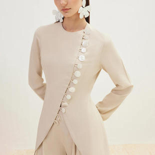 法式优雅风外套女2025秋季时尚气质收腰设计感长修小西装纯色涤纶