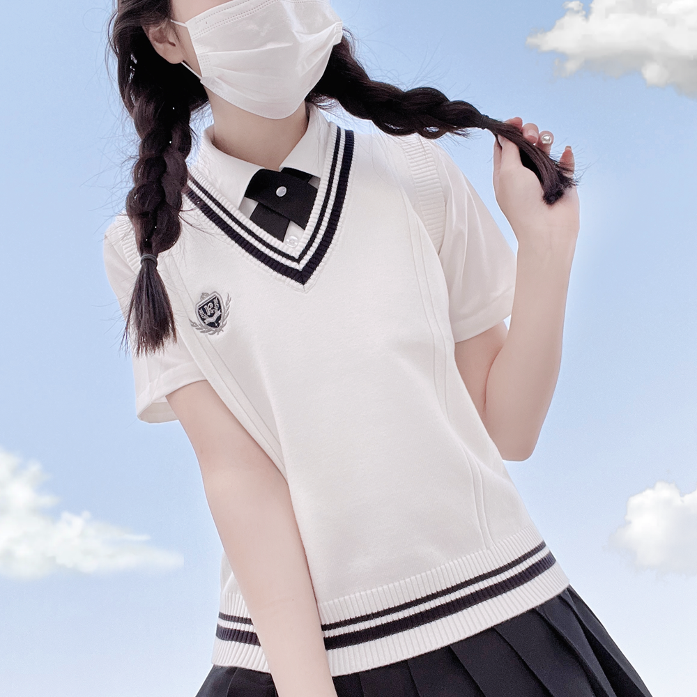 【刺篇】岩崎jk学院风针织上衣马甲老头乐校供白色背心毛衣坎肩女,女装/女士精品,毛衣,淘宝优惠券,粉丝福利购,淘宝优惠卷