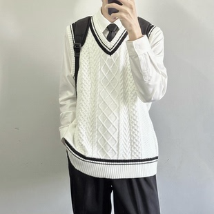 dk制服学生条纹针织马甲毛衣背心学院风校服休闲坎肩男 刺篇