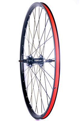 优克洛斯实心轴旋飞卡式碟刹轮组