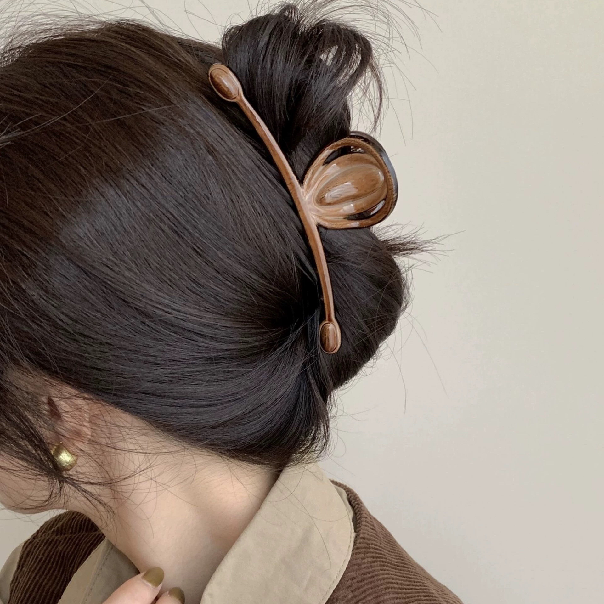 法式Cama*做旧仿木纹抓夹复古油画鲨鱼夹琥珀色一字夹盘发后脑夹