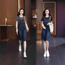时尚牛仔连衣裙套装女士2025夏季新款洋气时髦减龄收腰显瘦背带裙
