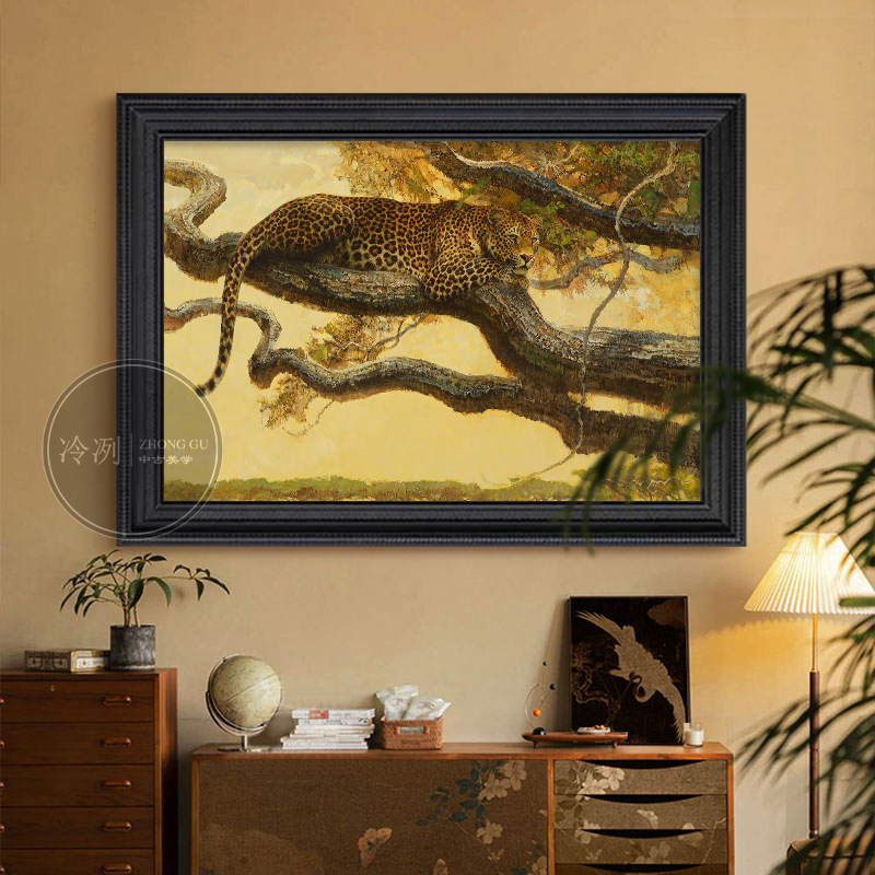 豹憩》轻奢中古风纯手绘油画金豹动物客厅装饰画酒店玄关大气挂画图片