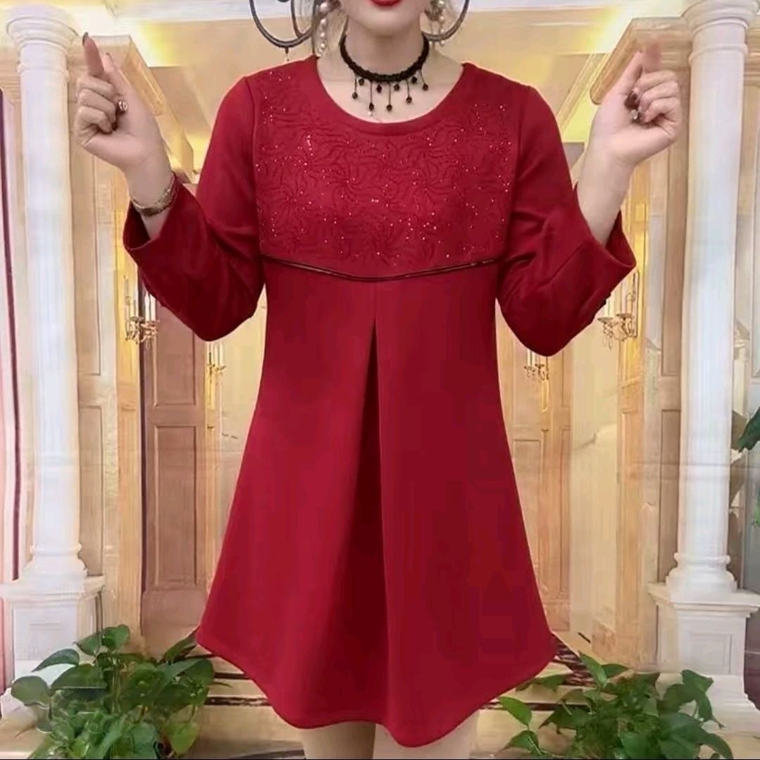 韩版红色重工烫钻连衣裙