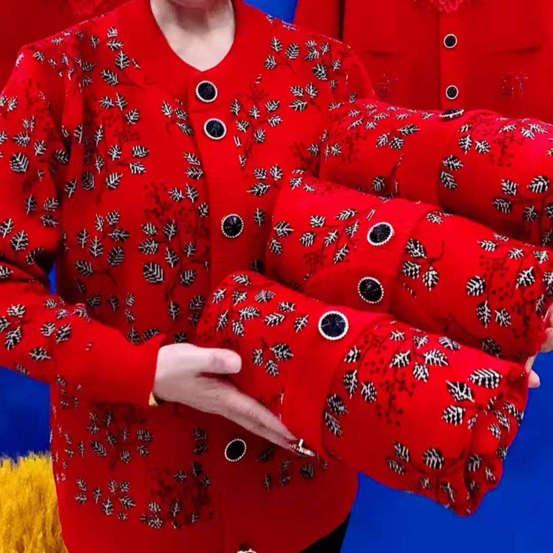 新年战袍开衫百搭外穿加厚毛衣老年人宽松大码纽扣带兜毛衣外套,女装/女士精品,常规大码外套,淘宝优惠券,粉丝福利购,淘宝优惠卷