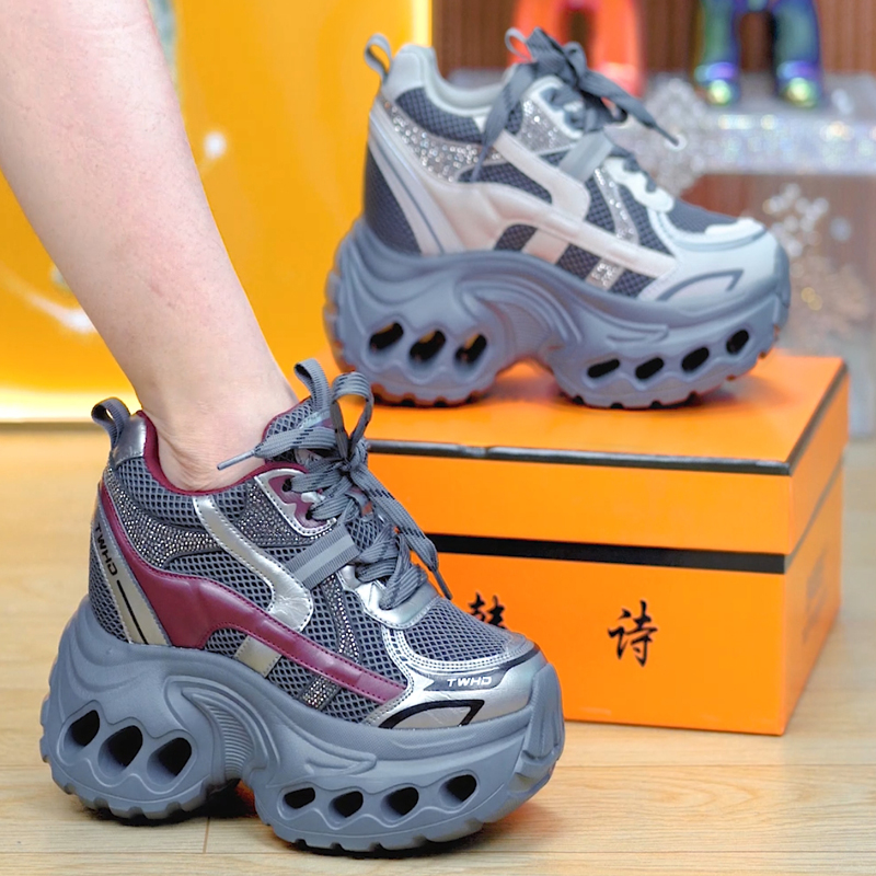 小个子水钻镂空厚底老爹鞋