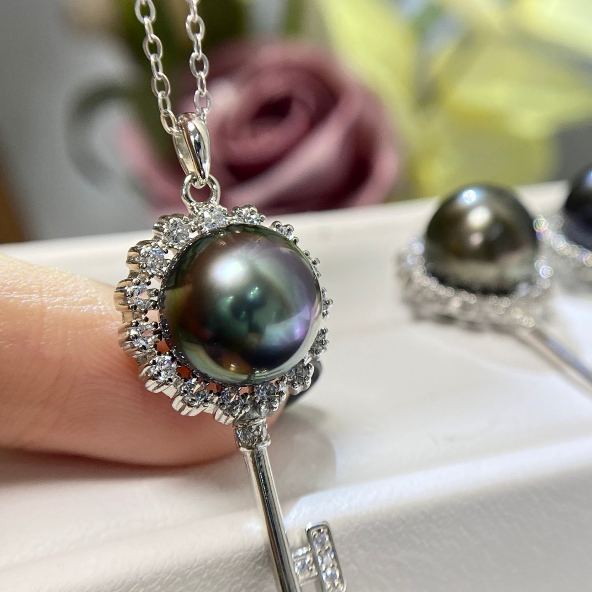 银钥匙海水珍珠吊坠不易褪色时尚大方优雅百搭 海水大溪地黑珍珠