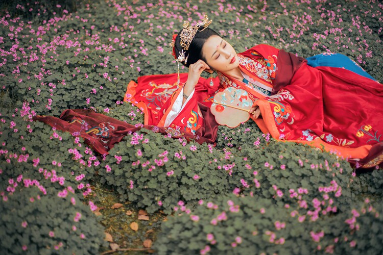 华夏粹 大红婚服重工刺绣大袖齐腰襦裙套装 汉服民族女装 晗元