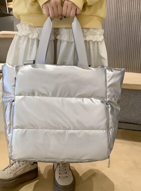 秋冬大容量休闲包女新款棉服包泡芙单肩包珠光面料通勤托特斜挎包