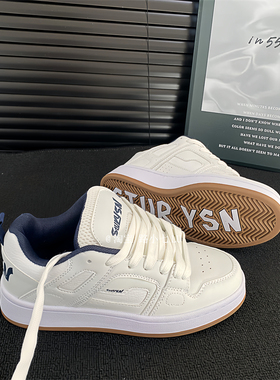 韩版小众白蓝色面包鞋女ins潮2025冬季新款学生百搭运动休闲板鞋