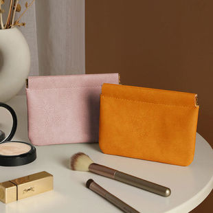 化妆包女便携口红随身小收纳小号包内小包迷你袋放包里包中高级感