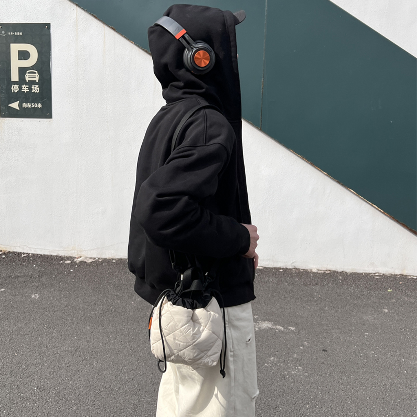 NIN日系泡芙复古单肩斜挎云朵手提小包男女慵懒风街头通勤羽绒包