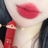贵气开运正红色 谁涂谁涨薪 intoyou唇泥CYN01带细闪口红新年限定