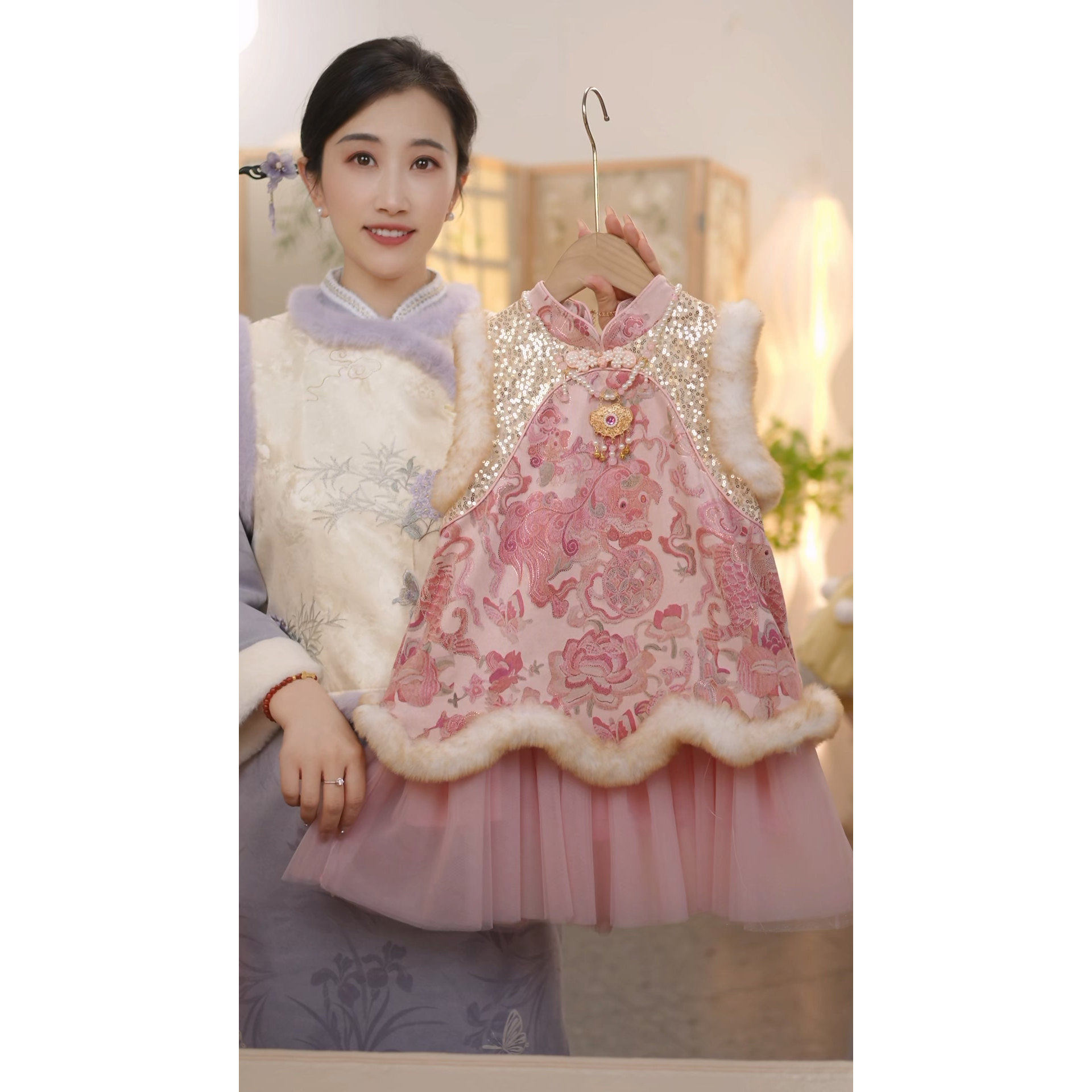 现货【沉香】SC815女童冬季国风加绒新中式马甲旗袍裙拜年服,童装/婴儿装/亲子装,旗袍,淘宝优惠券,粉丝福利购,淘宝优惠卷