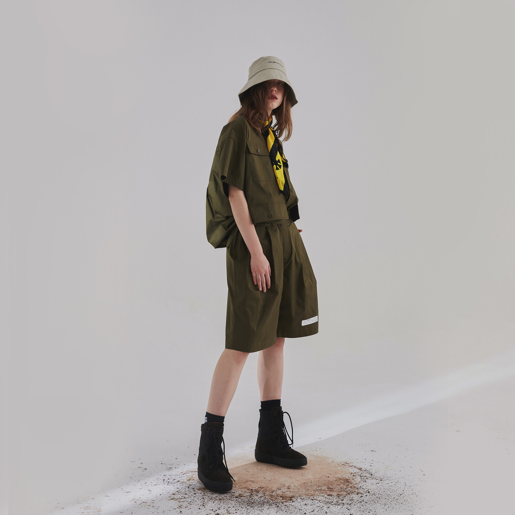 roaringwild咆哮绿色短袖衬衫