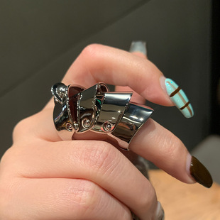 精工四节盔甲关节戒指土星星球食指戒金属朋克风nana同款