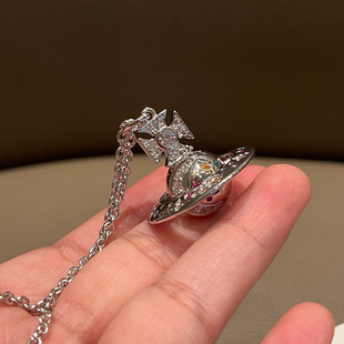 霓虹彩钻星球项链限定版星月土星orb吊坠高级感毛衣链颈链