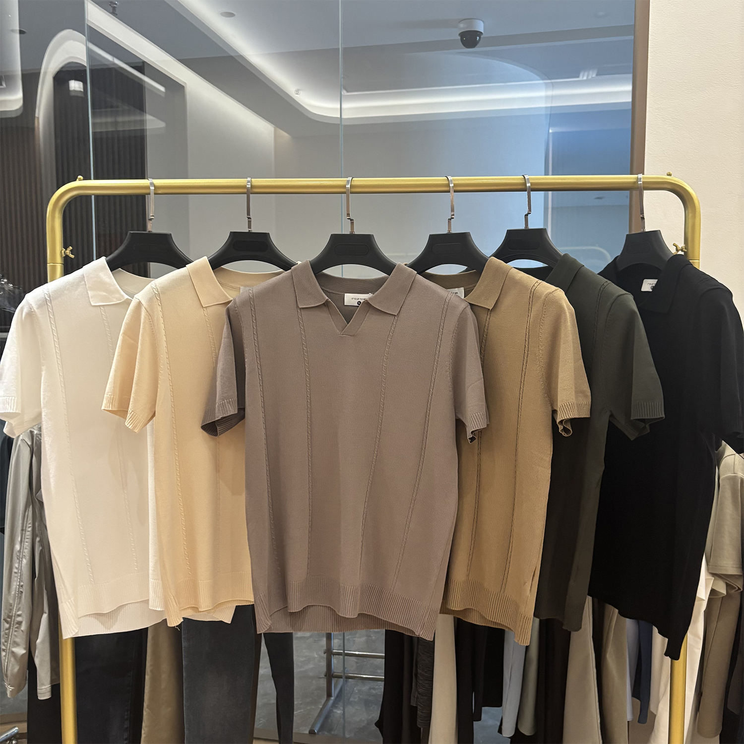 设计师款冰丝针织复古V领POLO衫