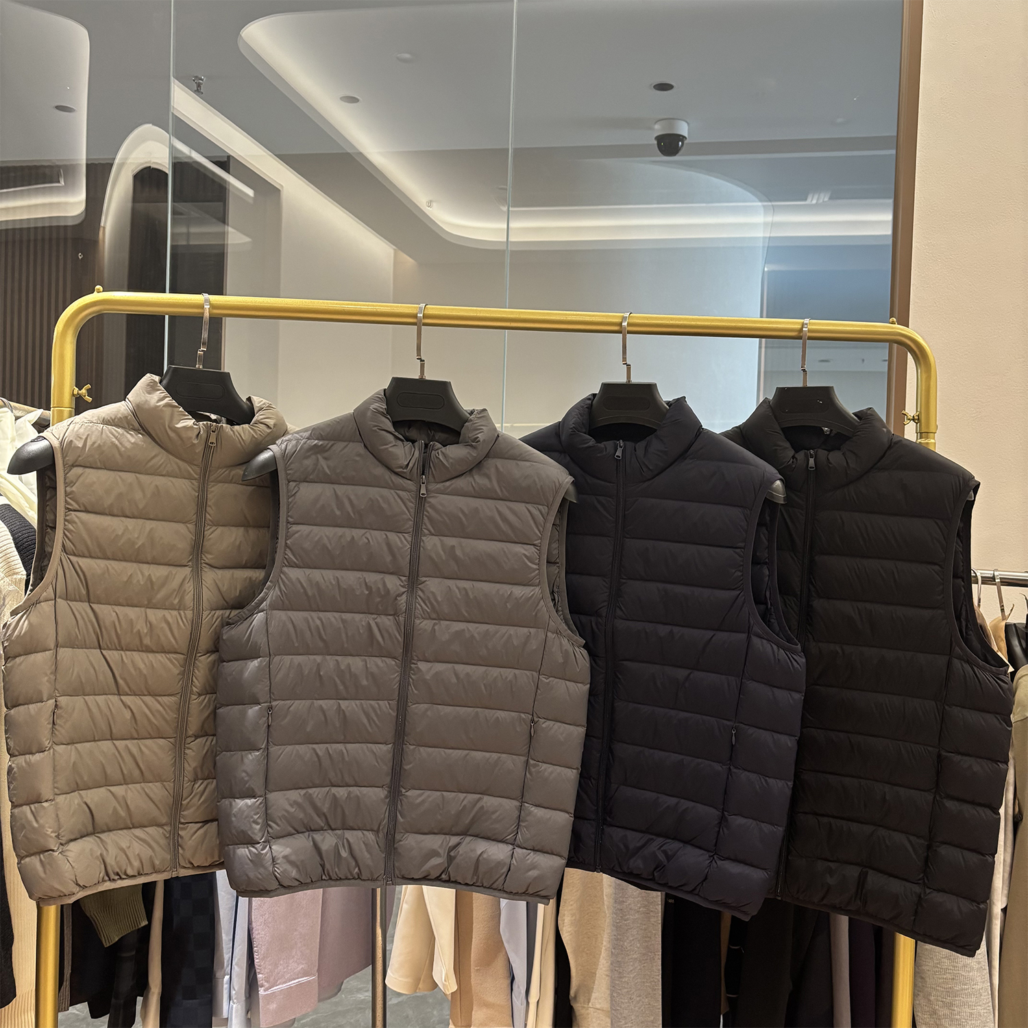 90白鸭绒!轻暖系列!秋冬新款男士立领羽绒马甲时尚百搭休闲外套