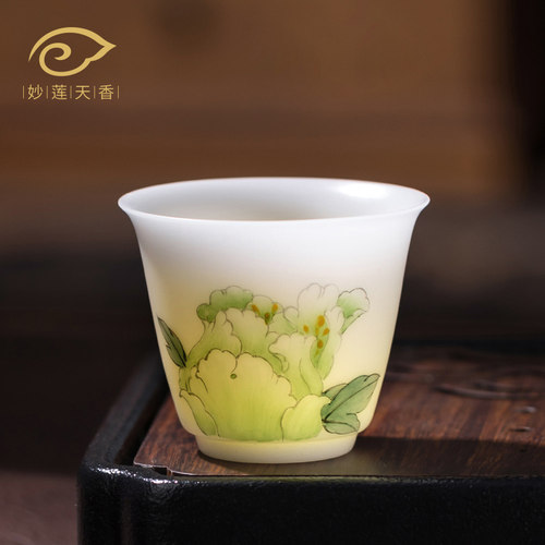 庄晓明大师《玉笑珠香》品茗杯