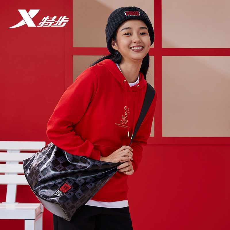 特步春季宽松连帽卫衣