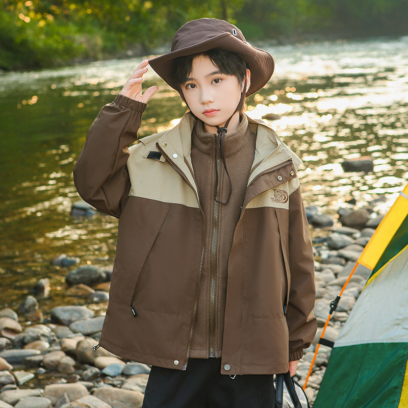 男童外套秋冬款2026新款儿童冲锋衣三合一大童秋季户外加绒防风衣