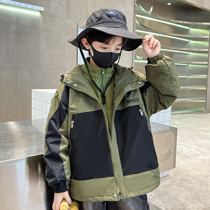 男童秋冬夹棉外套2026新款儿童冲锋衣三合一大童冬款滑雪服亲子装