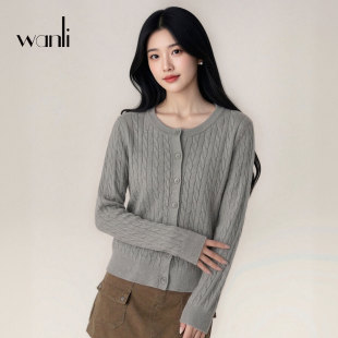 万丽女士韩系学院风麻花纹针织圆领开衫女秋季修身显瘦毛衣外套