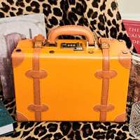 Золотисто -коричневый желтый