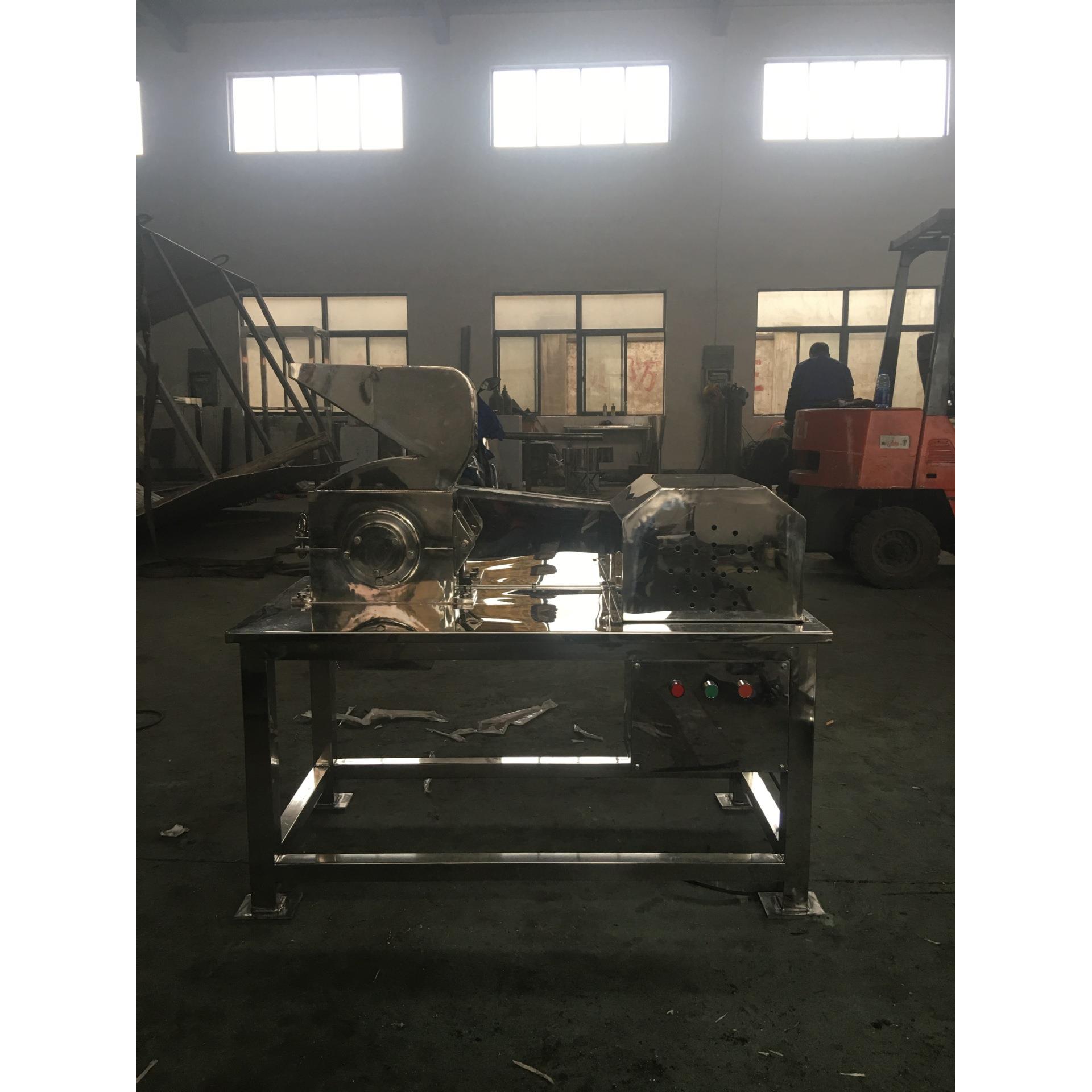 供应CSJ食品粉碎机颗粒粗碎机出料细度0.5-20mm丁粒破碎机