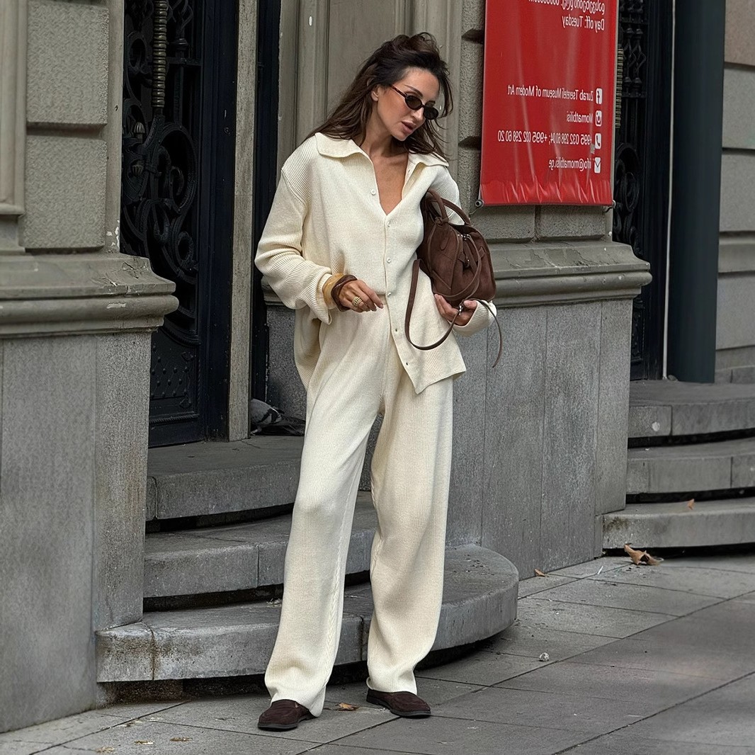 跨境翻领长袖针织套装欧美秋冬新款气质宽松通勤坑条毛衣套装