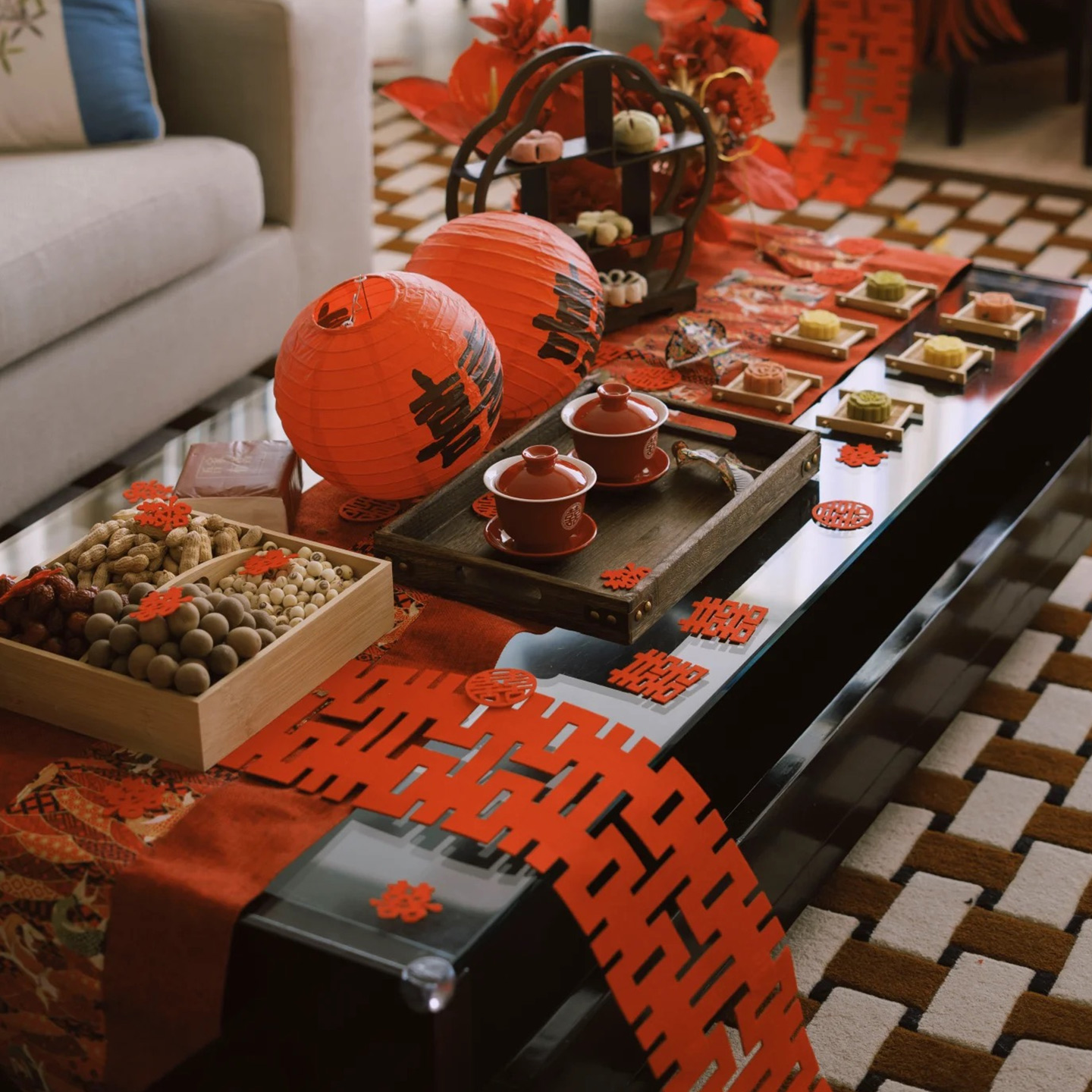 新中式结婚客厅茶几装饰