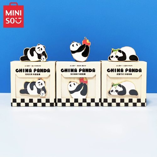 名创优品中国熊猫出风口车载香薰