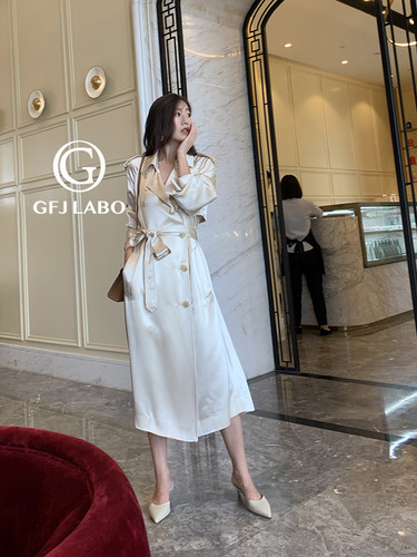 光泽感好质感棒垂顺有型醋酸风衣