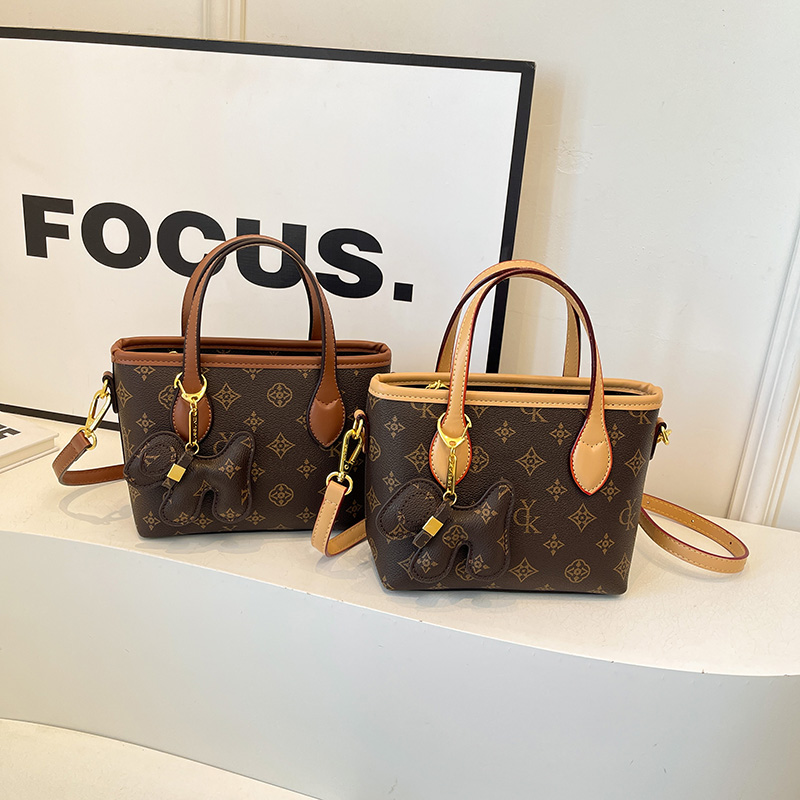 路易CITEX LV官方旗舰店网红爆款老花菜篮子小包包女2024新款秋冬